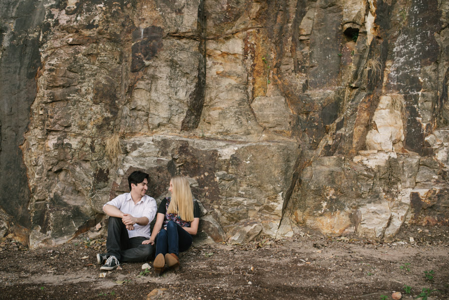 Bronson and Charlotte sitting against Kangaroo Cliff
